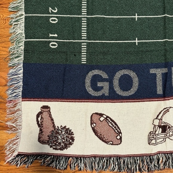 Vintage NFL Football Field Tapestry Knit Blanket w/ Fringe | Game Day Throw - Picture 5 of 6